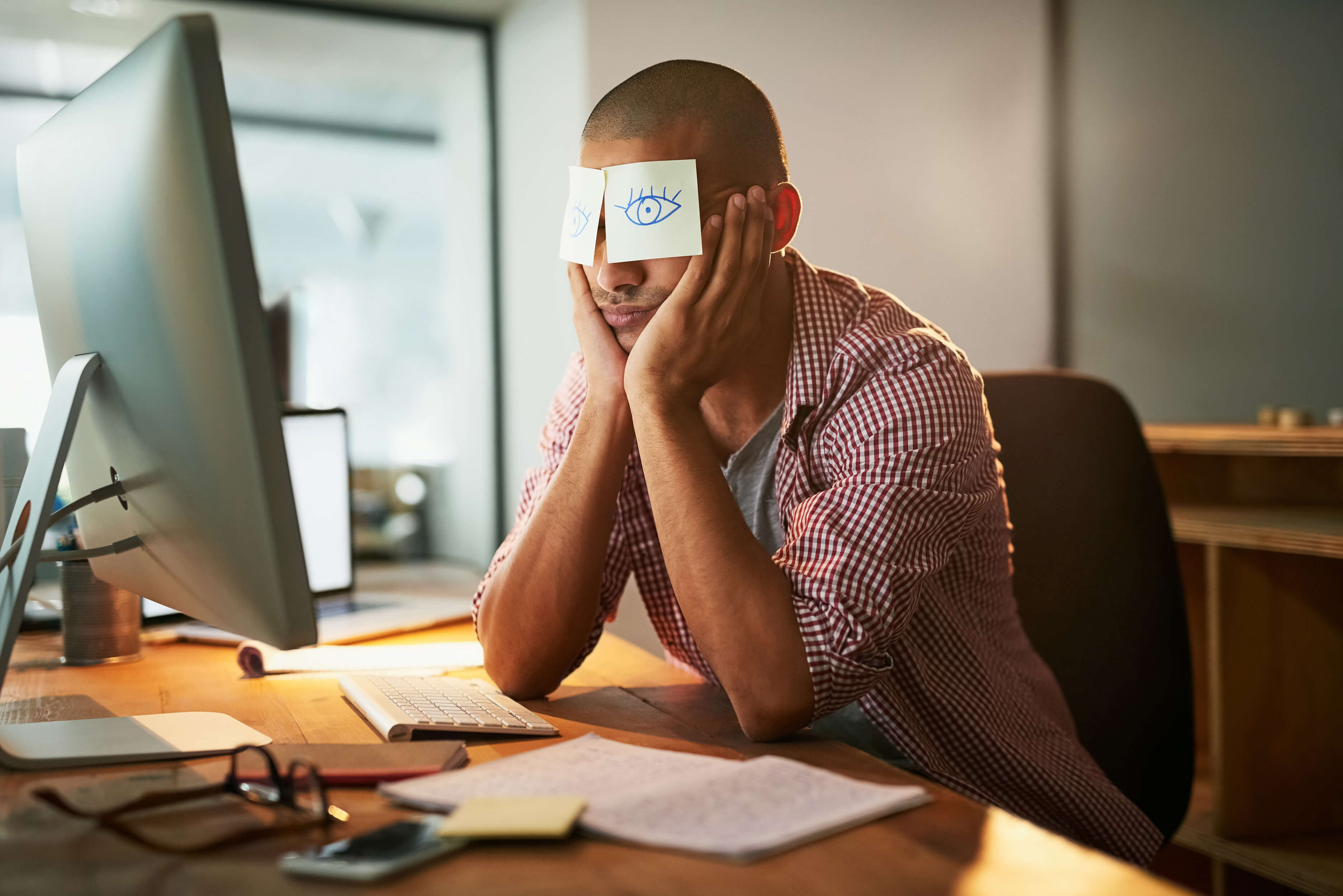 Man frustrated with software programme